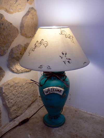 IDEM POUR CETTE LAMPE